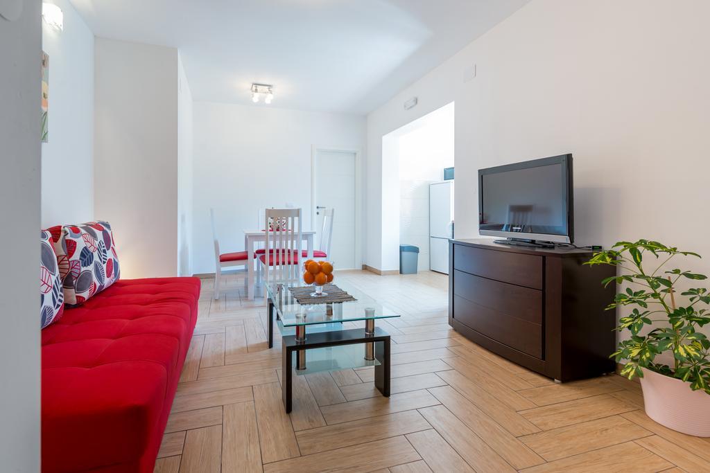 Apartments Windrose ツァヴタット エクステリア 写真