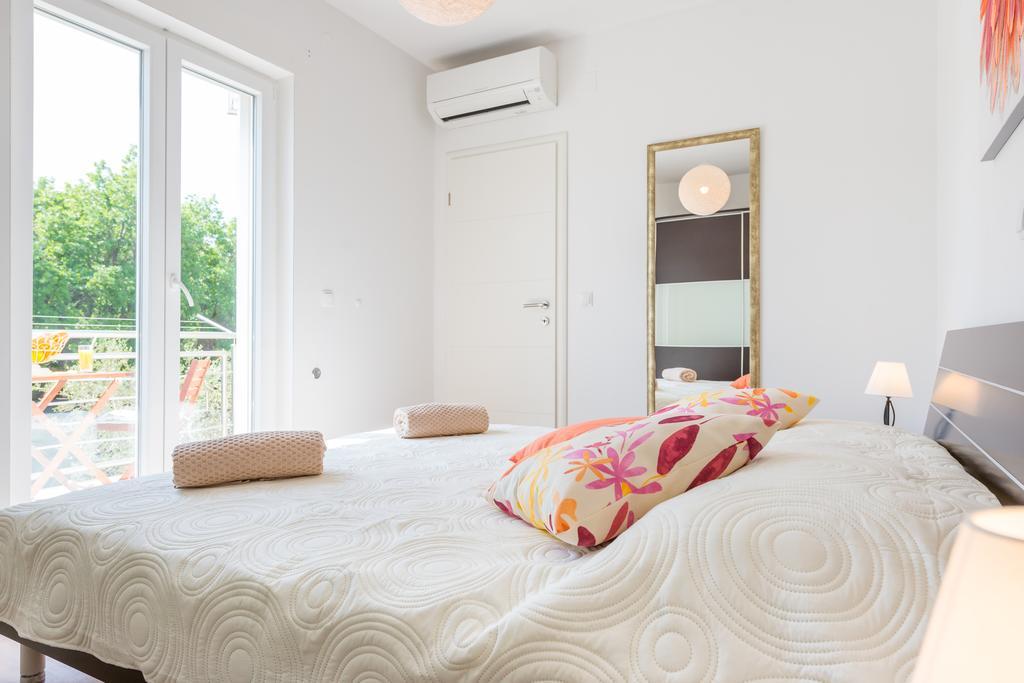 Apartments Windrose ツァヴタット エクステリア 写真