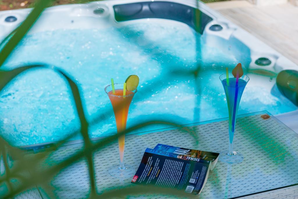 Apartments Windrose ツァヴタット エクステリア 写真